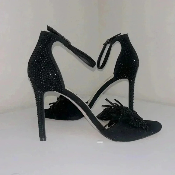 Jessica Simpson heels - Picture 3 of 7